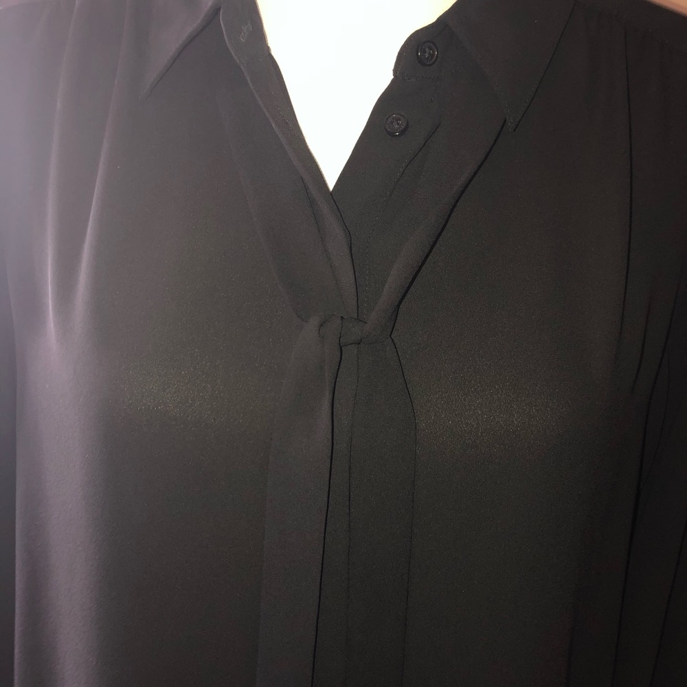 Button down blouse - Picture 2 of 4